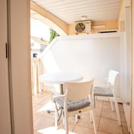 Apartments Mijajov Dvor, Hotel in Sumartin