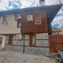 Private House - Garden & BBQ - Walk to Gondola, hotel a Bansko