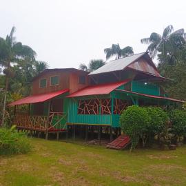 Hostal Búho Amazonas tours, hotel in Leticia