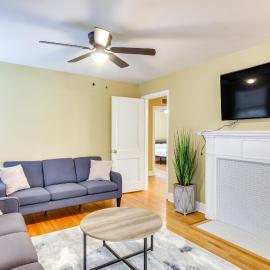 Augusta Home w/ Fenced Yard - 4 Mi to Downtown!, מלון באוגוסטה