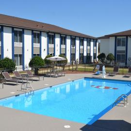 Americas Best Value Inn & Suites-Foley - Fully Renovated: Foley şehrinde bir otel