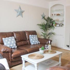 Sandcastles 15A Fore Street, hotell sihtkohas Salcombe
