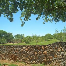 Two Bed Two Bath Cottage, Hotel in Bulawayo