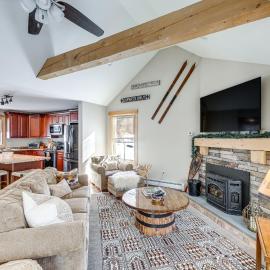 White Mountain Home Near Lakes & Kancamagus Hwy!, hotel in Madison