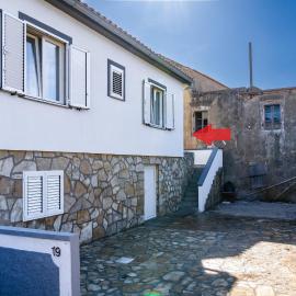 Apartments with parking space Vir - 22682