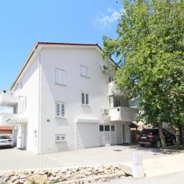 Apartments with parking space Baska, Krk - 22700