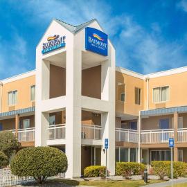 Baymont by Wyndham Savannah Midtown, hotel di Savannah