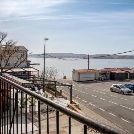 1 Bedroom Awesome Apartment In Karlobag
