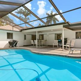 Jerry's Gem! Beautiful private pool home near Anna Maria Island!