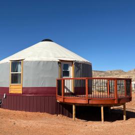 The Lotus Yurt at Nomad Yurts, Lake Powell, hotel u gradu Big Voter