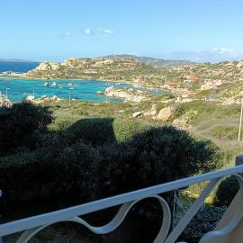 Appartamento vista mare Punta Tegge, hotel in La Maddalena