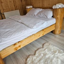 Charpatian Log Cabin Dragoslavele, хотел в Dragoslavele