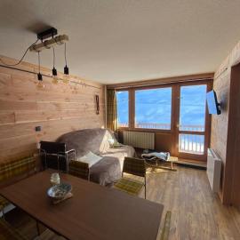 Appartement chalet 4-6 personnes au pied des pistes, hotel di Bagnères-de-Bigorre
