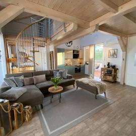 Ferienwohnung mit Sauna -Marina Mücheln Geiseltalsee、Müchelnのホテル