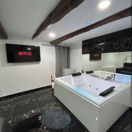 Valentino luxury suites, hotel a Nàpols