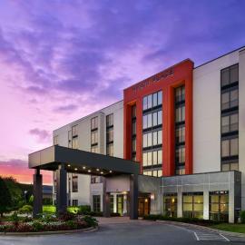 Hyatt Place Greensboro, viešbutis mieste Grinsboras