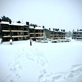 Ático duplex a pie de pistas de esquí, khách sạn ở La Molina
