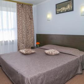 Dnepropetrovsk Hotel、ドニプロのホテル