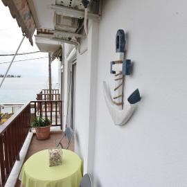 Elena's Seaside Home, hotel em Agria