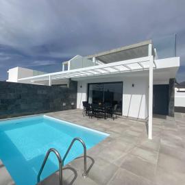 Imperdible, Villa con piscina y barbacoa