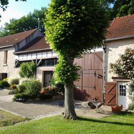 La Ferme du Vintué، فندق في Étréchy