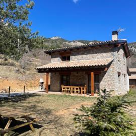 Casa de la Mestra, Espinalbet - ALBERGA, hotel in Castellar del Riu