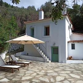 Casa de la Fuente, hotel a Ditropo