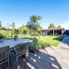 New- Private Cosy Houseboat, on a lake near Amsterdam, hotel di Vinkeveen