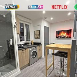 Le Paddock - COSY FLAT Senlis, hotel din Senlis
