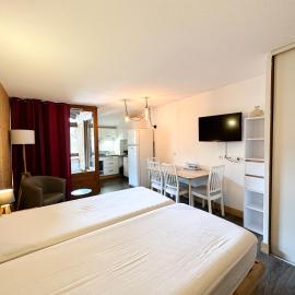 2- Studio Brides-les-bains tout confort avec vue Vanoise, hotel in Brides-les-Bains