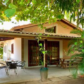 Casa perto da praia Massaguaçu e Cocanha