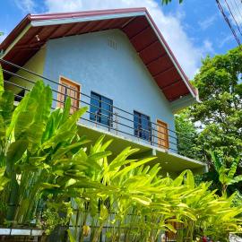 Hidden Grove GuestHouse