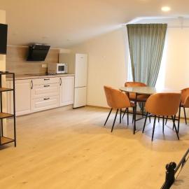 Pakalnės sodyba โรงแรมในSkverbai