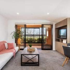 Penthouse Apartment Scenic Views-Spacious 2br, hotel in Christchurch