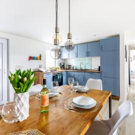 Ferienhaus Seeliebe 70 QM I 2 Schlafzimmer I 5 min zum See I überdachte Terrasse I nahe Werbellinsee, hotel sa Joachimsthal
