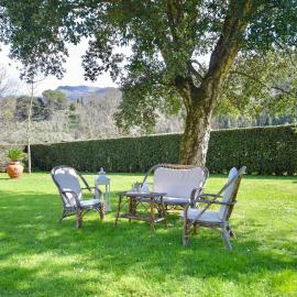 Beautiful Apartment In Camaiore, hotel in Camaiore
