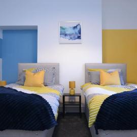 Londonderry - 3 BDR, Sleeps 6, Parking, WIFI, Stockton on Tees city centre