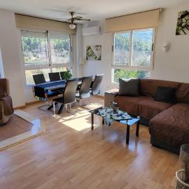 APARTAMENTO VISTASALRIO ADRIANA,Montanejos, Hotel in Montanejos