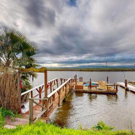 Riverside Retreat in Bethel Island: Fish & Boat!: Bethel Island şehrinde bir otel