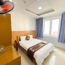 KHÁCH SẠN PHÚ HƯNG, hotel in Ho Chi Minh City