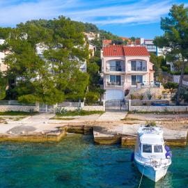 Villa Flores Adriatica