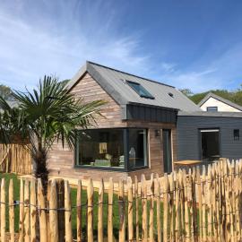 La cabine du bout du monde avec Mezzanine - Ile de Sein - votre maison de vacances de haut standing - PL03, hotel a Crozon