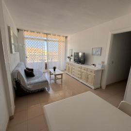 Alquilaencanarias-Medano Lagos de Miramar I – hotel w mieście El Médano