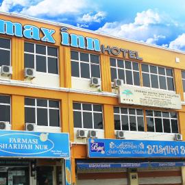 Max Inn Hotel، فندق في باريت راجا