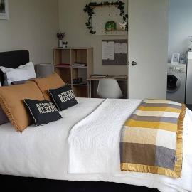 Clover Hill Studio Apartment, khách sạn ở Milton