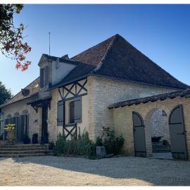 Le Petit Comte Bergerac an Oasis of Calm, hotel u gradu 'Bergerac'