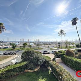 Studio spacieux, climatisé avec vue mer, piscine, WIFI et parking privé à Menton - FR-1-647-29
