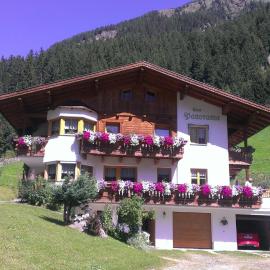Haus Panorama, Hotel in St. Leonhard im Pitztal
