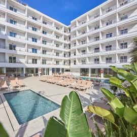 Hotel Ilusion Calma & Spa، فندق في كان باستيليا