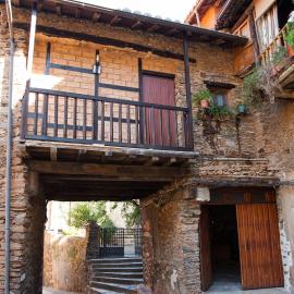Casa Rural Valle del Arrago, hotel in Robledillo de Gata